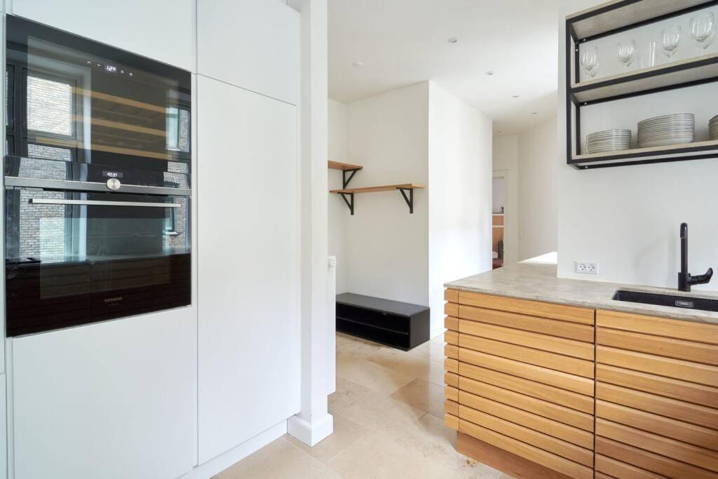 Spacious 3 Bedroom Manor Flat Next To Tivoli København Eksteriør bilde