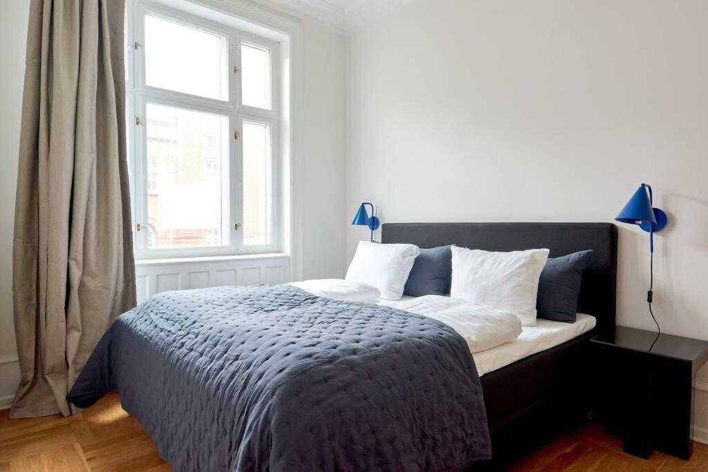 Spacious 3 Bedroom Manor Flat Next To Tivoli København Eksteriør bilde