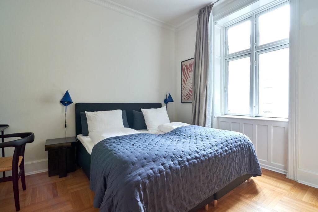 Spacious 3 Bedroom Manor Flat Next To Tivoli København Eksteriør bilde