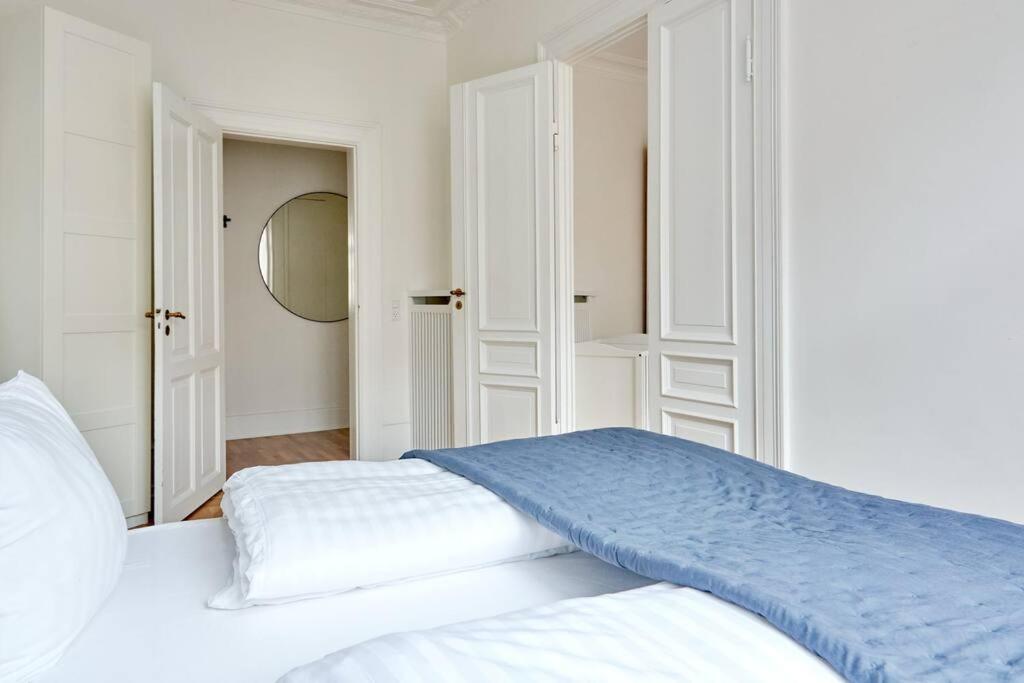 Spacious 3 Bedroom Manor Flat Next To Tivoli København Eksteriør bilde